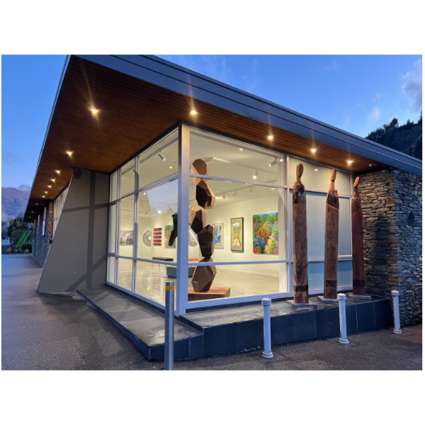 Te Wāhi Toi - Milford Galleries