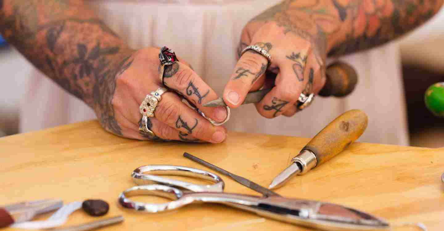 The Ring Maker Te Wāhi Toi