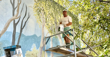 Te Wāhi Toi - Live Mural Painting at Country Lane – Watch Minhal Al Halabi in Action!